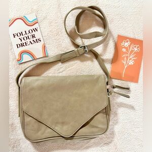 Co-Lab Vegan Leather Crossbody ⭐️🌟